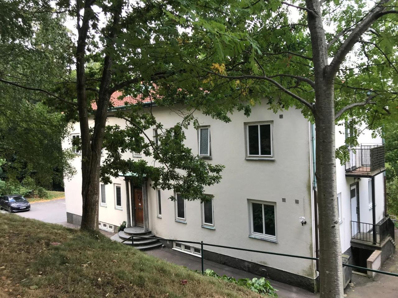 Ewa & Maude Hotell